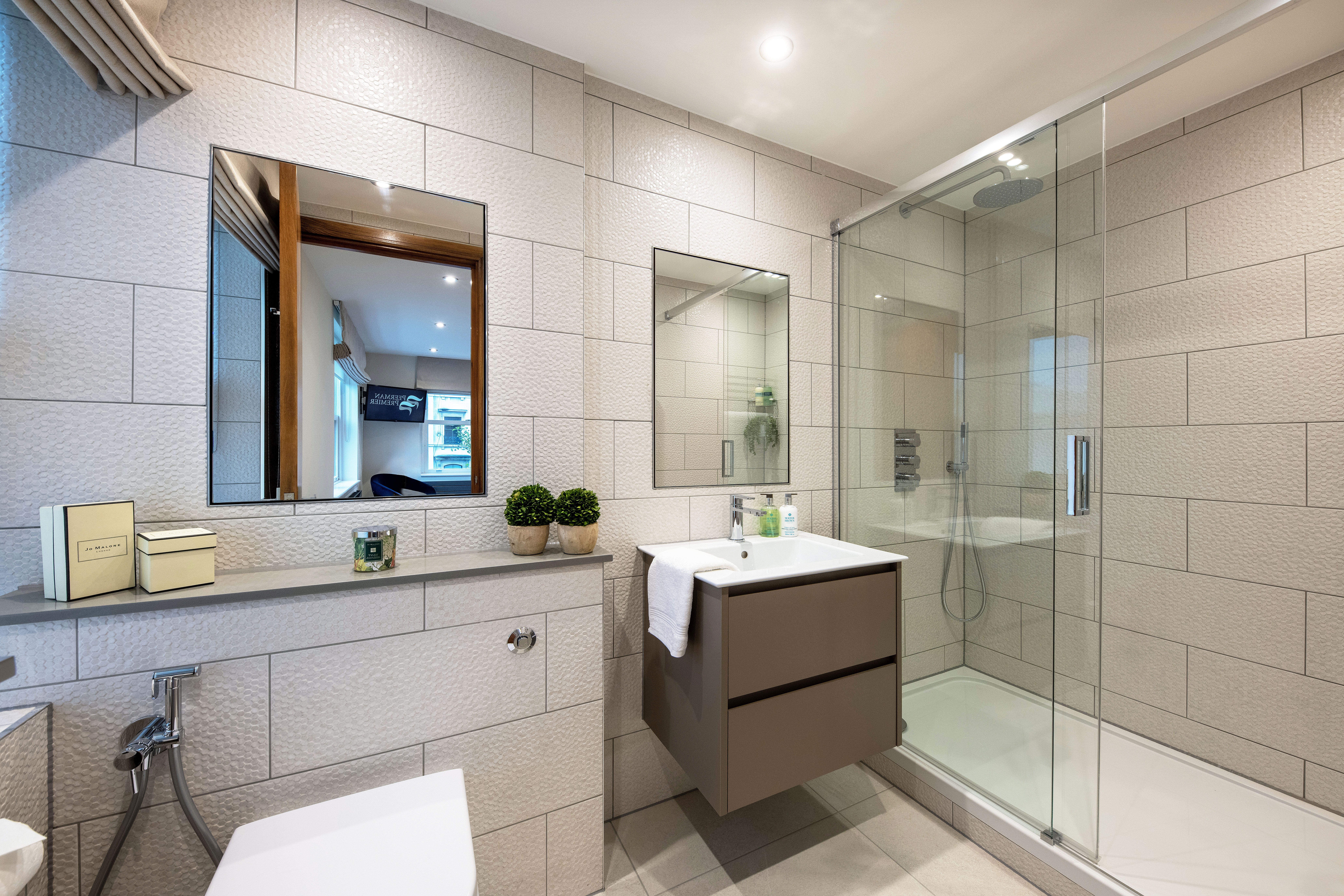 flat 58 kingston house south 2500 ensuite